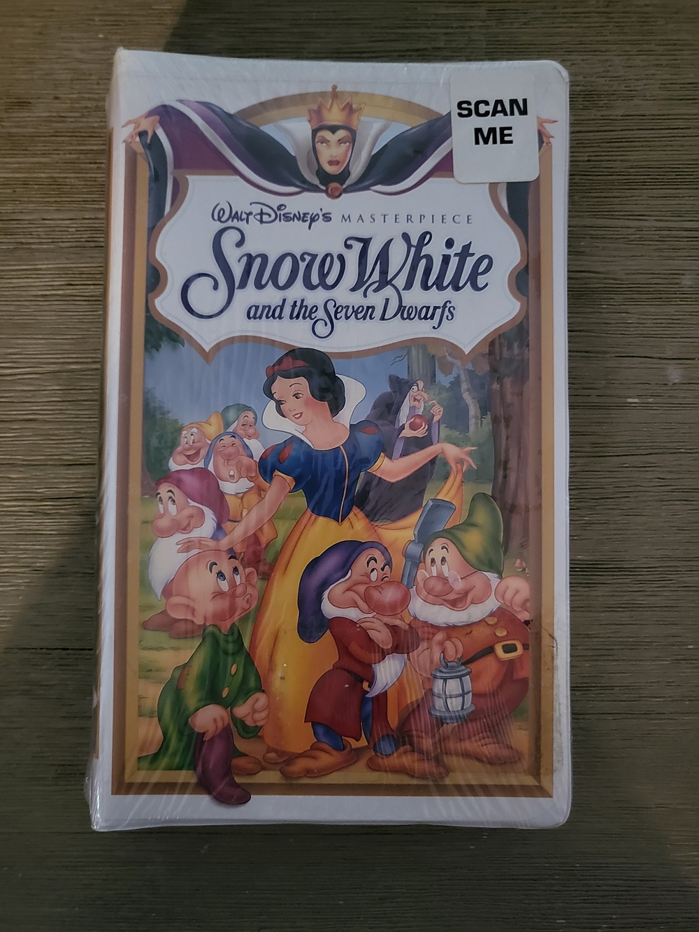 NIB Sealed Walt Disney Masterpiece Snow White Seven Dwarfs VHS Clamshell
